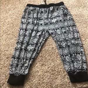 Super cute, super comfortable girls pants